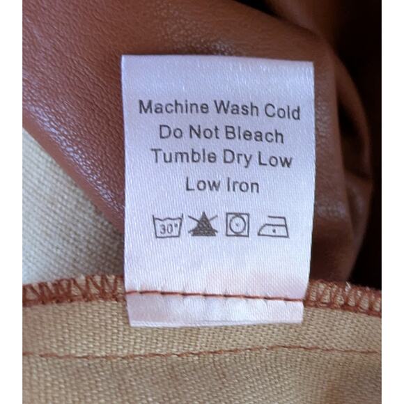 Tuckernuck Faye Blouse Top Large Cognac Brown Faux Leather Bow Back Ruffle Neck - Picture 9 of 9